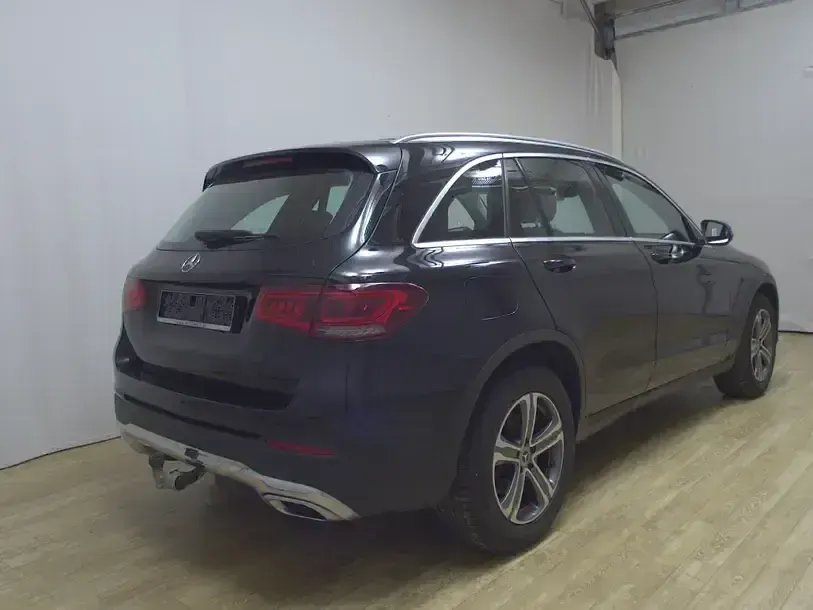 Gebraucht Mercedes GLC200 211 PS (155 kW) 2021 Schwarz SUV