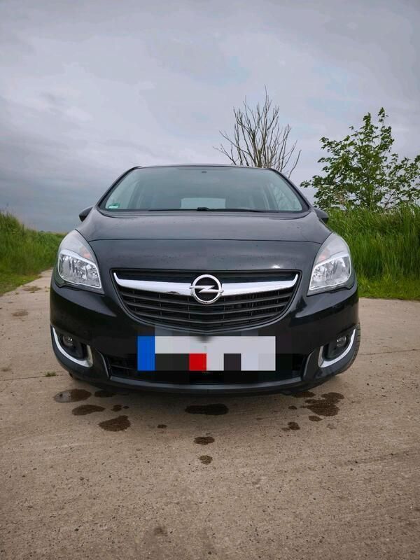 Schwarz Gebraucht 2016 Opel Meriva Van / Kleinbus | 8.199 € (Fairer Preis) - Bild 1/4