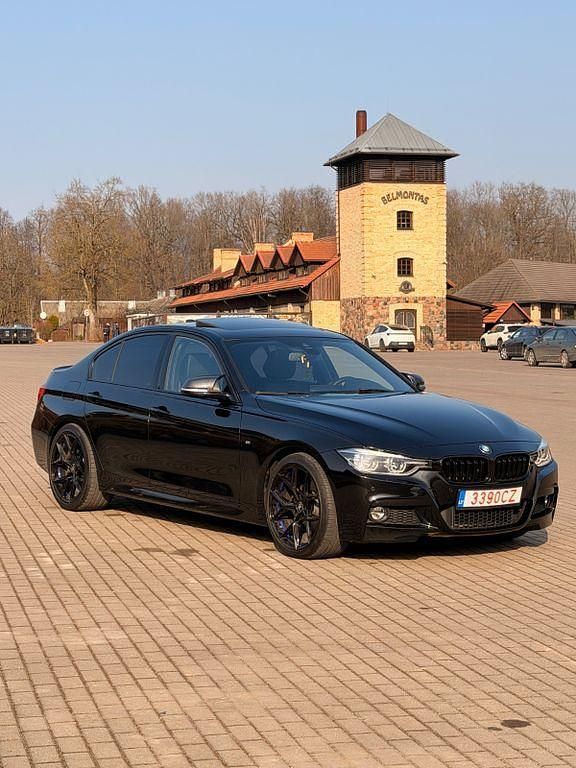 Gebraucht BMW 320 M Sport 190 PS (139 kW) 2017 Schwarz Limousine