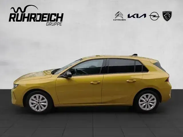 Gebraucht Opel Astra Enjoy 2024 Gelb Kleinwagen
