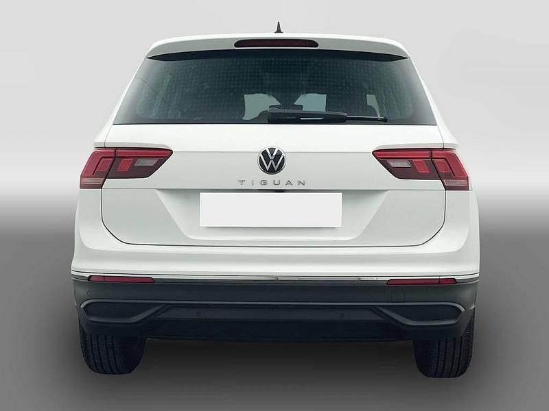 Gebraucht VW Tiguan Move 150 PS (110 kW) 2024 Weiß SUV
