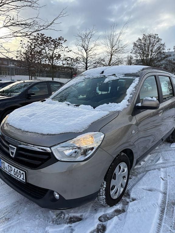 Beige Gebraucht 2013 Dacia Lodgy Van / Kleinbus | 5.600 € (Fairer Preis) - Bild 1/4