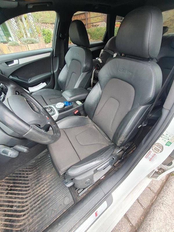 Second-hand Audi A4 170 CP (125 kW) 2011 Alb Break
