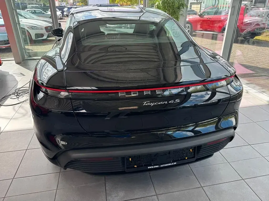 Gebraucht Porsche Taycan 4S 419 kW (571 PS) 2020 Tiefschwarz Limousine
