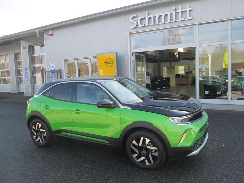Matcha green Gebraucht 2022 Opel Mokka-e Elegance SUV | 21.500 € (Fairer Preis) - Bild 1/4