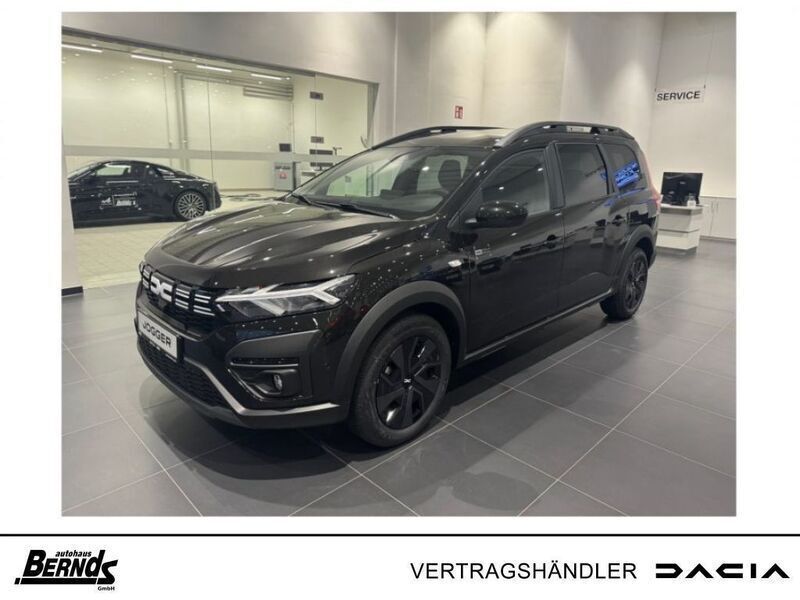 Perlmuttschwarz metallic Neu 2025 Dacia Jogger Expression Kombi | 23.269 € (Fairer Preis) - Bild 1/4