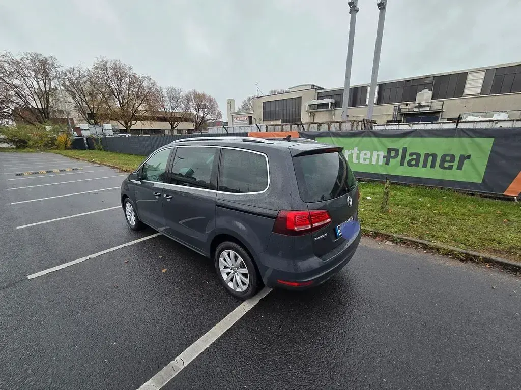 Gebraucht VW Sharan 150 PS (110 kW) 2017 Grau Van / Kleinbus