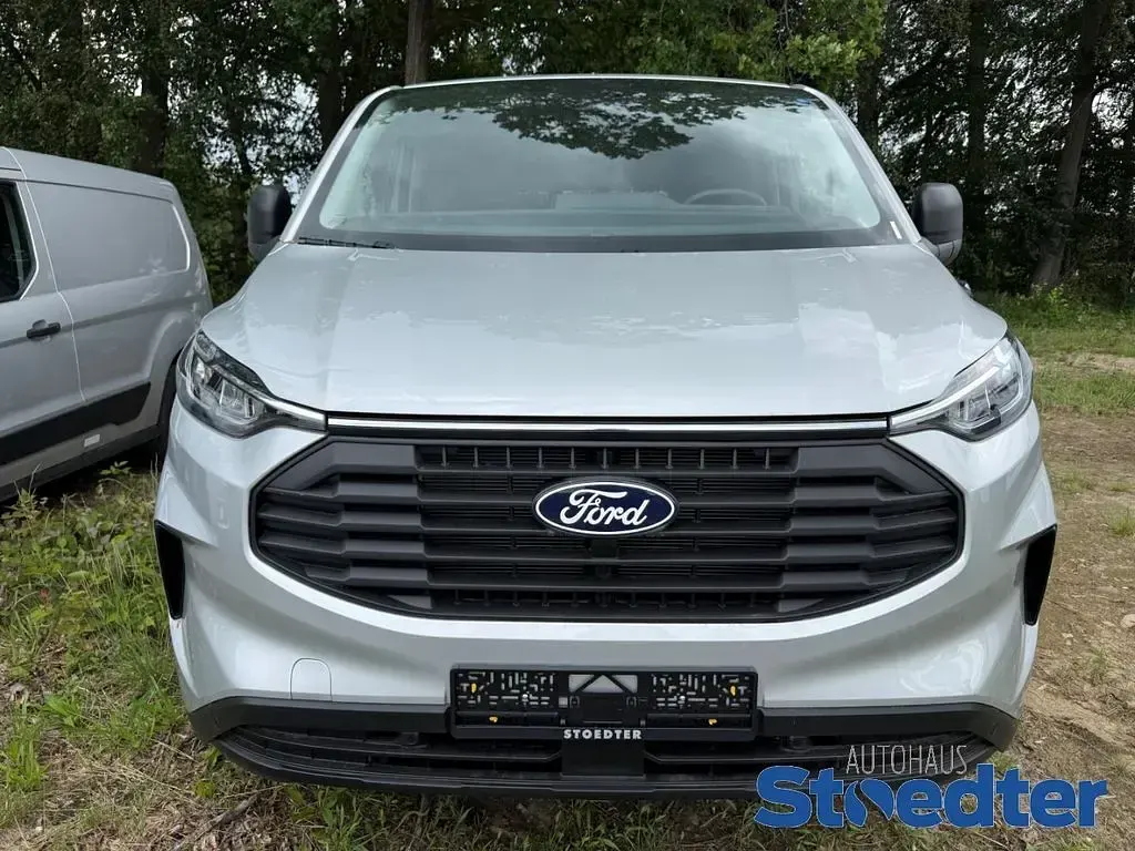 Neu Ford Transit Custom Trend 150 PS (110 kW) 2026 Silber Kombi