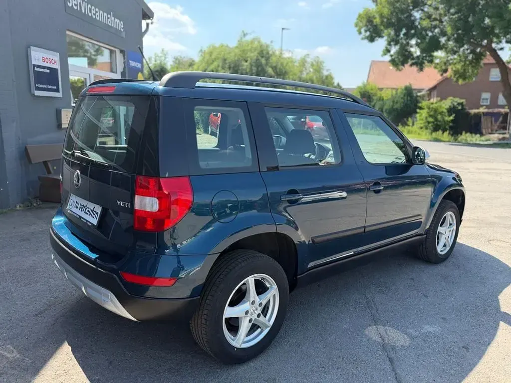 Gebraucht Skoda Yeti Ambition 110 PS (80 kW) 2016 Blau SUV