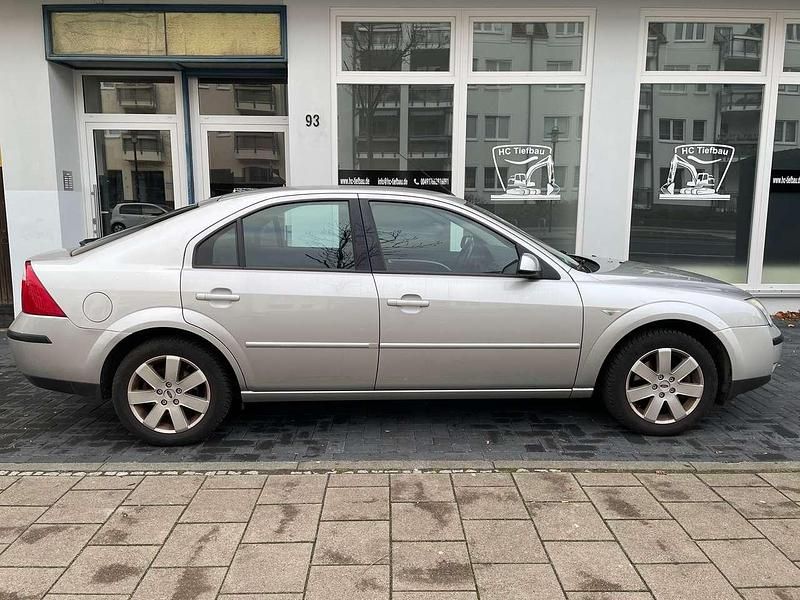 Gebraucht Ford Mondeo Ghia 131 PS (96 kW) 2004 Other Limousine