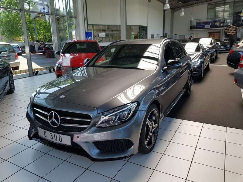 Grau Gebraucht 2017 Mercedes C300 AMG Kombi | 25.900 € (Etwas zu teuer) - Bild 1/4