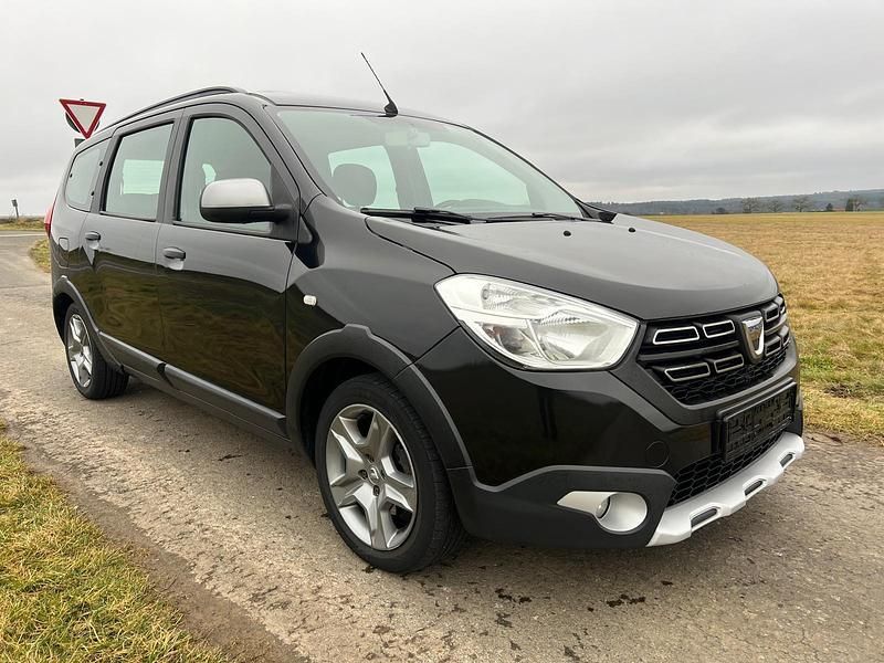 Gebraucht Dacia Lodgy 130 PS (95 kW) 2020 Schwarz Van / Kleinbus