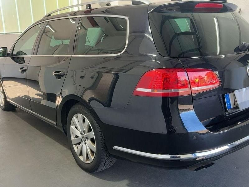 Gebraucht VW Passat Comfortline 140 PS (102 kW) 2012 Schwarz Limousine