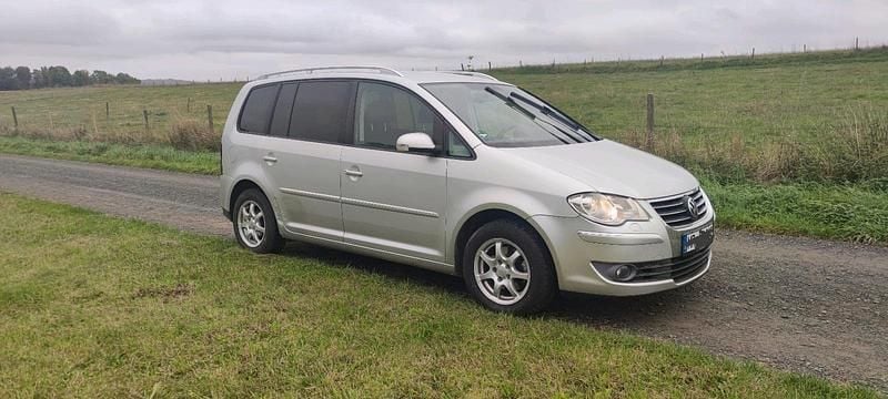 Silber Gebraucht 2008 VW Touran Van / Kleinbus | 2.800 € (Superpreis) - Bild 1/4