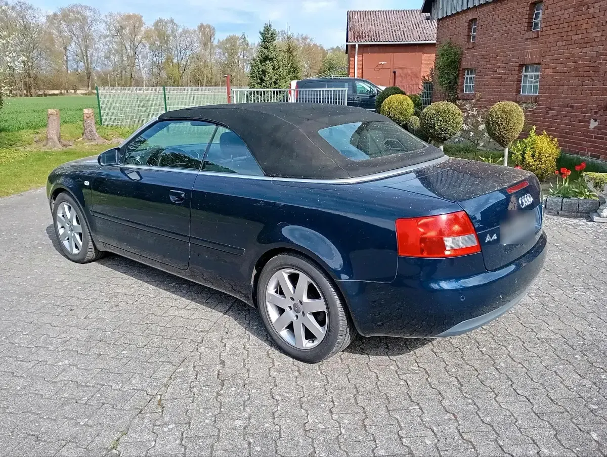 Gebraucht Audi A4 Cabriolet 165 PS (121 kW) 2003 Blau Cabrio