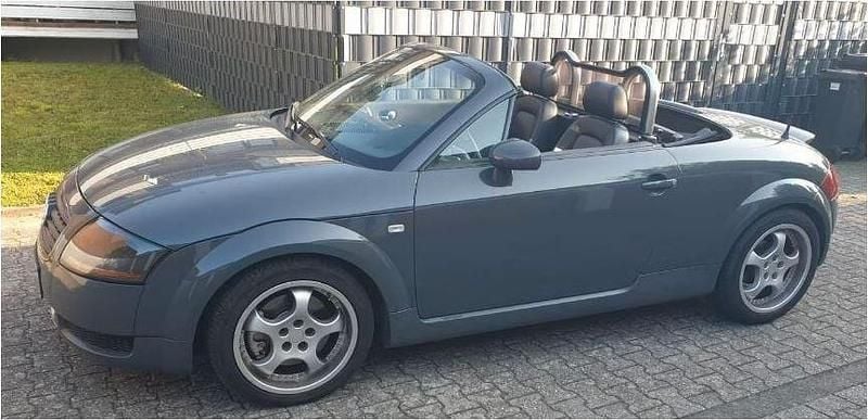 Grau Gebraucht 2000 Audi TT Roadster Sport Cabrio | 8.999 € (Teuer) - Bild 1/4