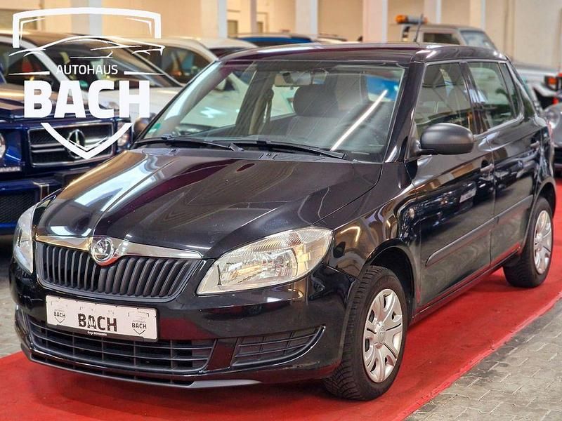 Schwarz Gebraucht 2014 Skoda Fabia Cool Edition Limousine | 4.299 € (Guter Preis) - Bild 1/4