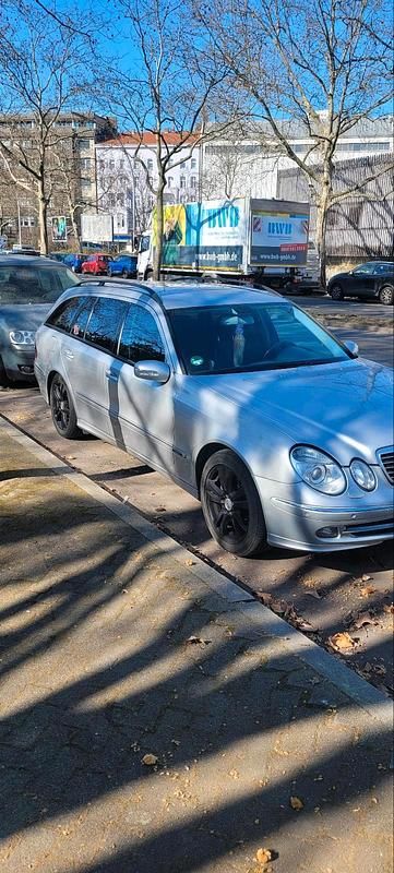 Gebraucht Mercedes E280 190 PS (139 kW) 2004 Grau Kombi
