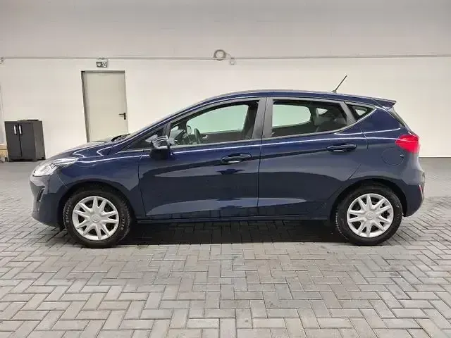 Second-hand Ford Fiesta 101 CP (74 kW) 2017 Albastru Hatchback