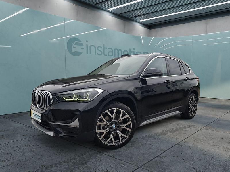Schwarz Gebraucht 2022 BMW X1 SUV | 32.449 € (Teuer) - Bild 1/4