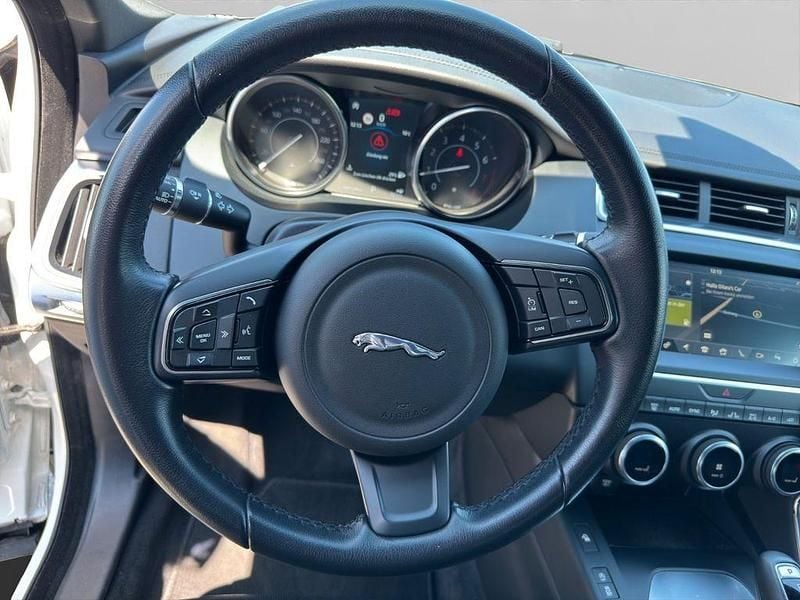 Gebraucht Jaguar E-Pace 200 PS (147 kW) 2018 Polaris white SUV
