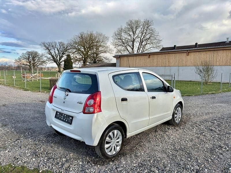 Gebraucht Suzuki Alto 68 PS (50 kW) 2011 Weiß Kleinwagen