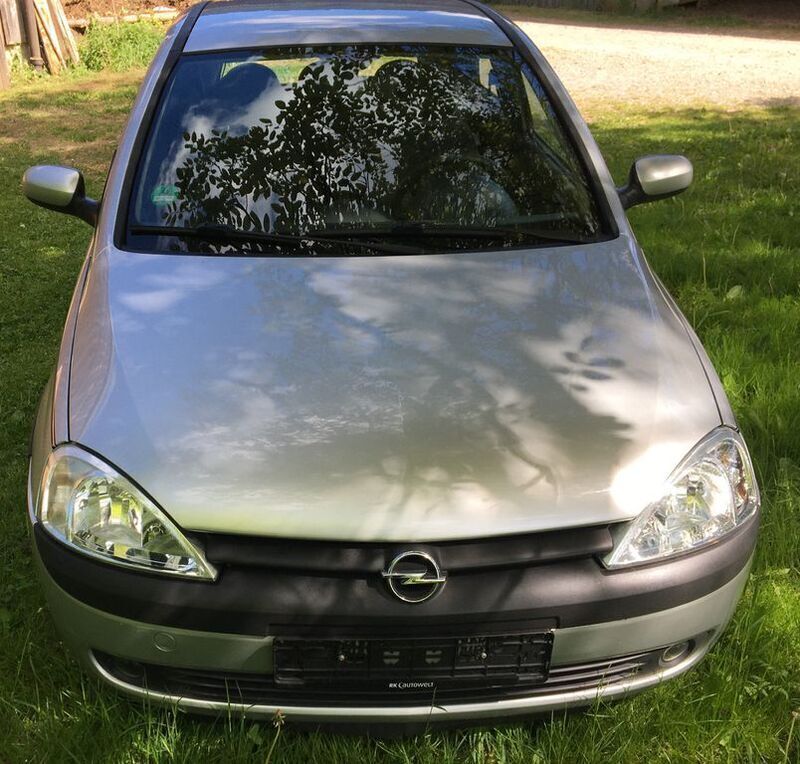 Silber Gebraucht 2001 Opel Corsa Limousine | 2.350 € (Teuer) - Bild 1/4
