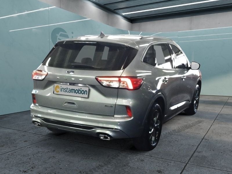 Gebraucht Ford Kuga ST-Line 152 PS (111 kW) 2024 Silber SUV