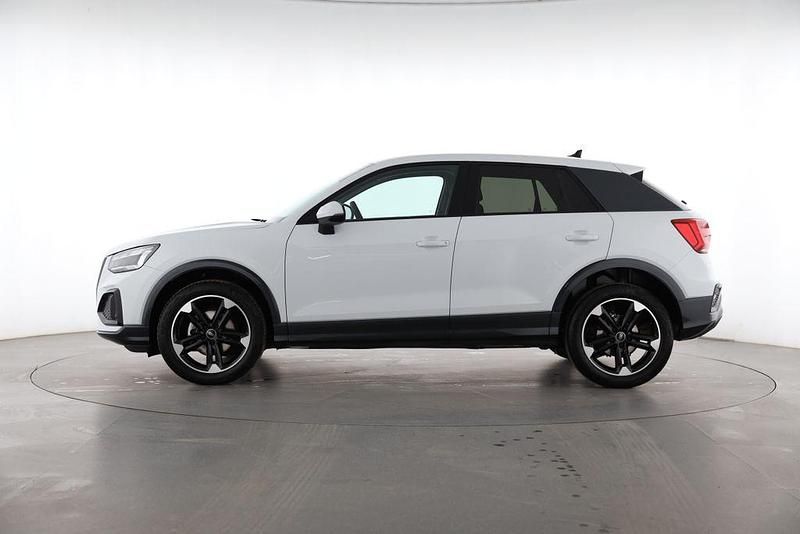 Gebraucht Audi Q2 Advanced Plus 116 PS (85 kW) 2024 Gletscherweiss SUV