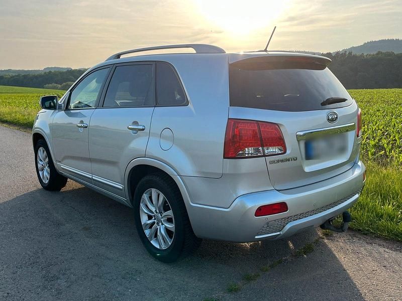 Gebraucht Kia Sorento Vision 197 PS (144 kW) 2013 Silber SUV
