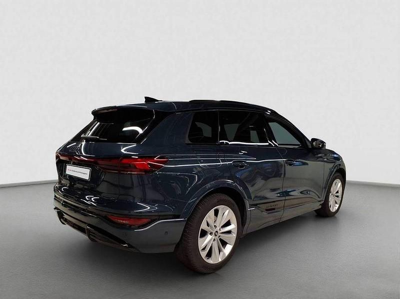 Gebraucht Audi Q6 e-tron S-Line 185 kW (252 PS) 2025 Plasmablau SUV