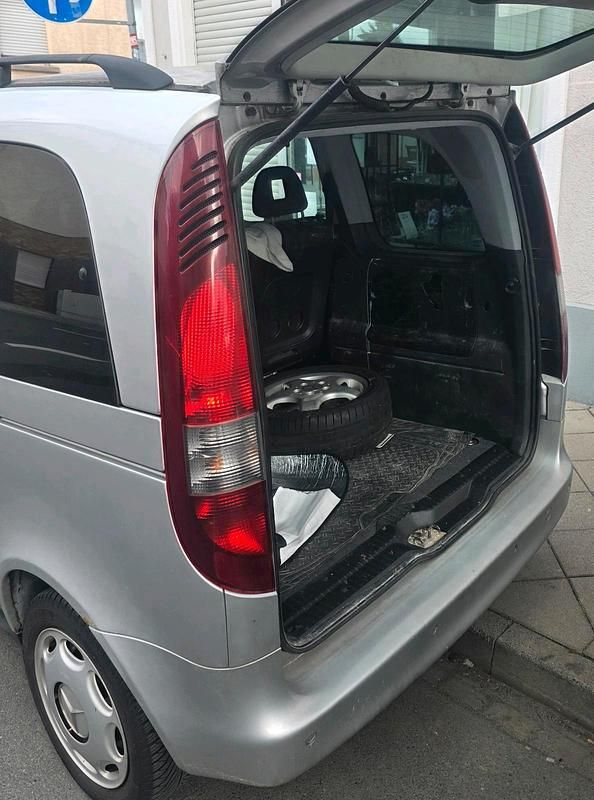 Gebraucht Mercedes Vaneo 95 PS (69 kW) 2004 Grau Van / Kleinbus