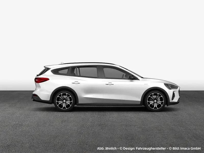 Gebraucht Ford Focus Titanium 155 PS (114 kW) 2025 Frozen white Kombi