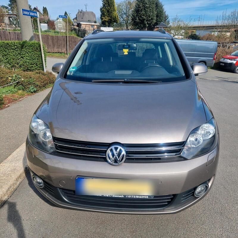 Gold Gebraucht 2010 VW Golf Plus Cross Van / Kleinbus | 3.960 € (Guter Preis) - Bild 1/4