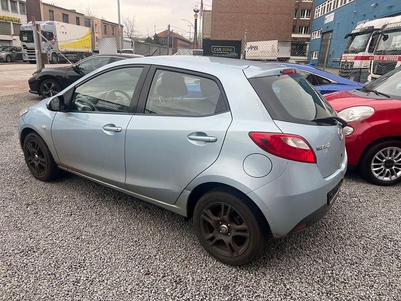 Gebraucht Mazda 2 Independence 75 PS (55 kW) 2009 Blau Kleinwagen
