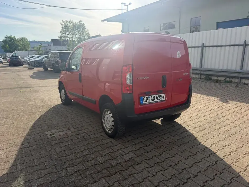 Gebraucht Citroën Nemo 68 PS (50 kW) 2010 Rot Van / Kleinbus