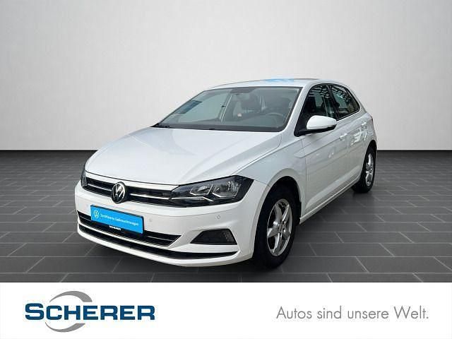 Pure white (metallic) Gebraucht 2021 VW Polo Comfortline Limousine | 14.980 € (Fairer Preis) - Bild 1/4