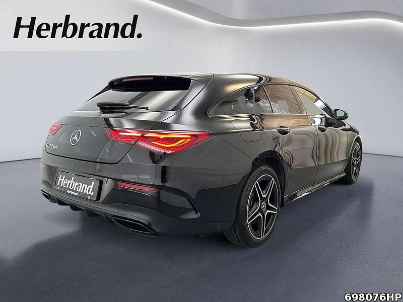 Gebraucht Mercedes CLA250e AMG 160 PS (117 kW) 2021 Unilack nachtschwarz Limousine