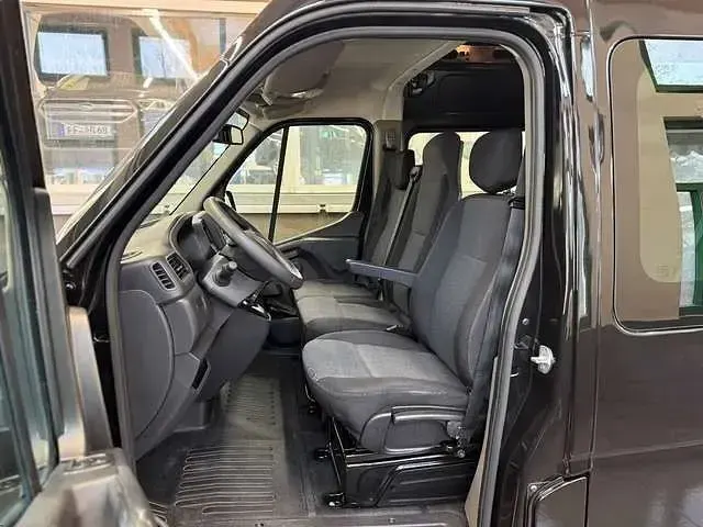 Gebraucht Renault Master 150 PS (110 kW) 2023 Schwarz Van / Kleinbus