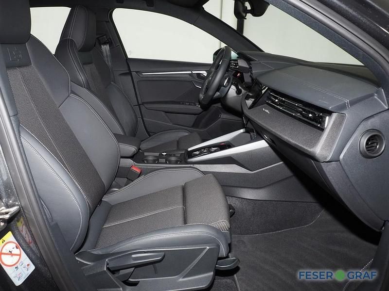 Gebraucht Audi S3 Ambiente 333 PS (244 kW) 2025 Daytonagrau perleffekt Limousine