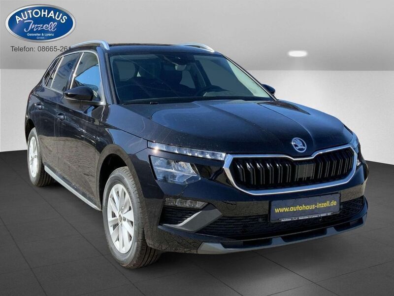 Schwarzmagic perleffekt Neu 2025 Skoda Kamiq Selection SUV | 26.990 € (Fairer Preis) - Bild 1/4