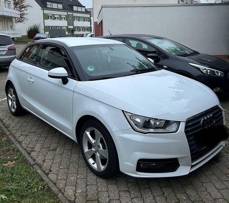 Weiß Gebraucht 2016 Audi A1 Kleinwagen | 10.700 € (Fairer Preis) - Bild 1/4