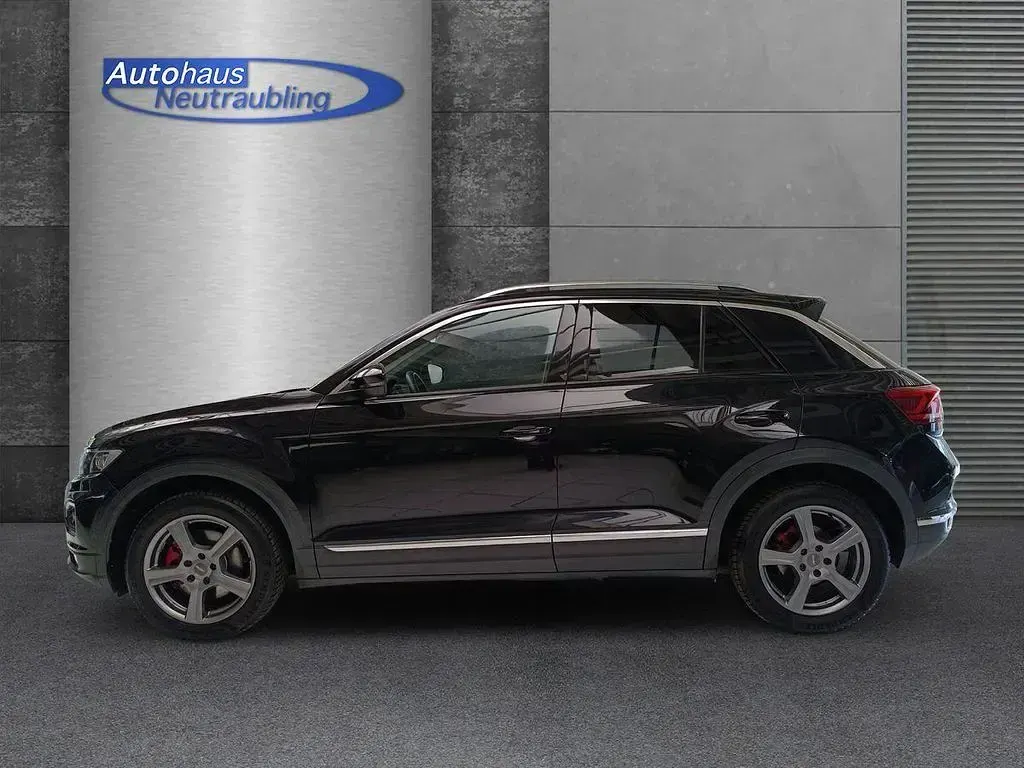 Gebraucht VW T-Roc Sportline 150 PS (110 kW) 2018 (schwarz) deep black perleffekt SUV