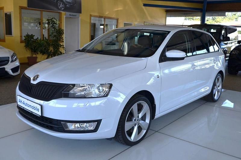 Weiß Gebraucht 2014 Skoda Rapid Drive Limousine | 9.880 € (Teuer) - Bild 1/4