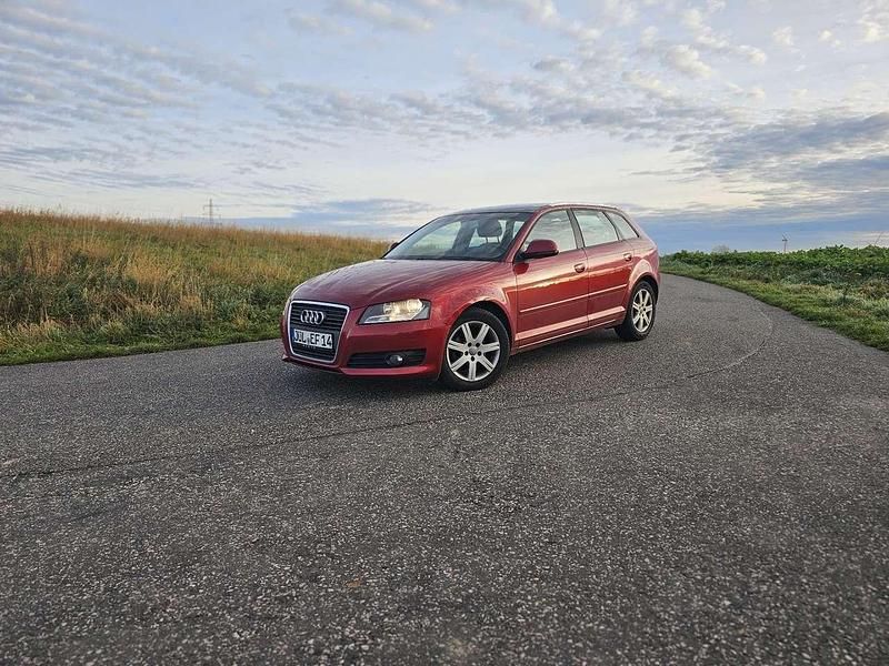 Gebraucht Audi A3 Attraction 125 PS (91 kW) 2010 Limousine