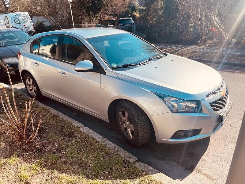 Gebraucht Chevrolet Cruze 2011 Silber Limousine