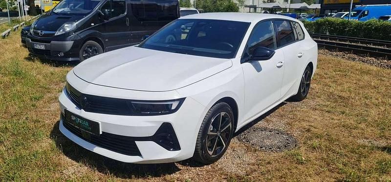 Lack weiss banquise Gebraucht 2024 Opel Astra GS Line Kombi | 23.990 € (Guter Preis) - Bild 1/4