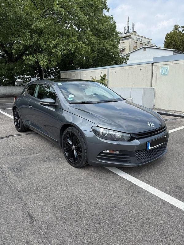 Grau Gebraucht 2012 VW Scirocco Coupé | 8.750 € (Fairer Preis) - Bild 1/4