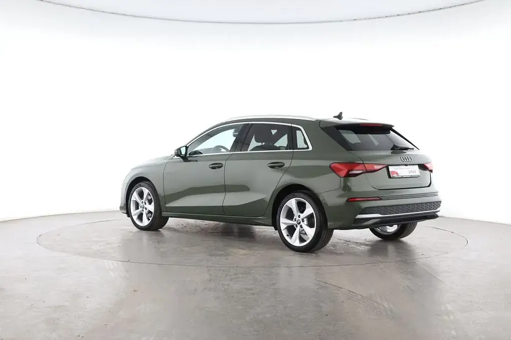 Second-hand Audi A3 Advanced Plus 116 CP (85 kW) 2025 Verde Berlinǎ