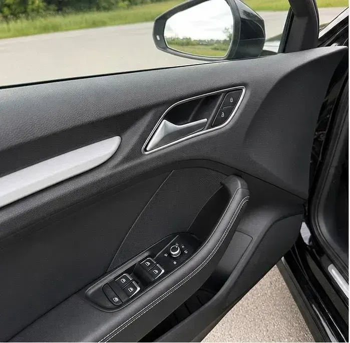 Gebraucht Audi A3 Sportback S-Line 180 PS (132 kW) 2013 Schwarz Kleinwagen